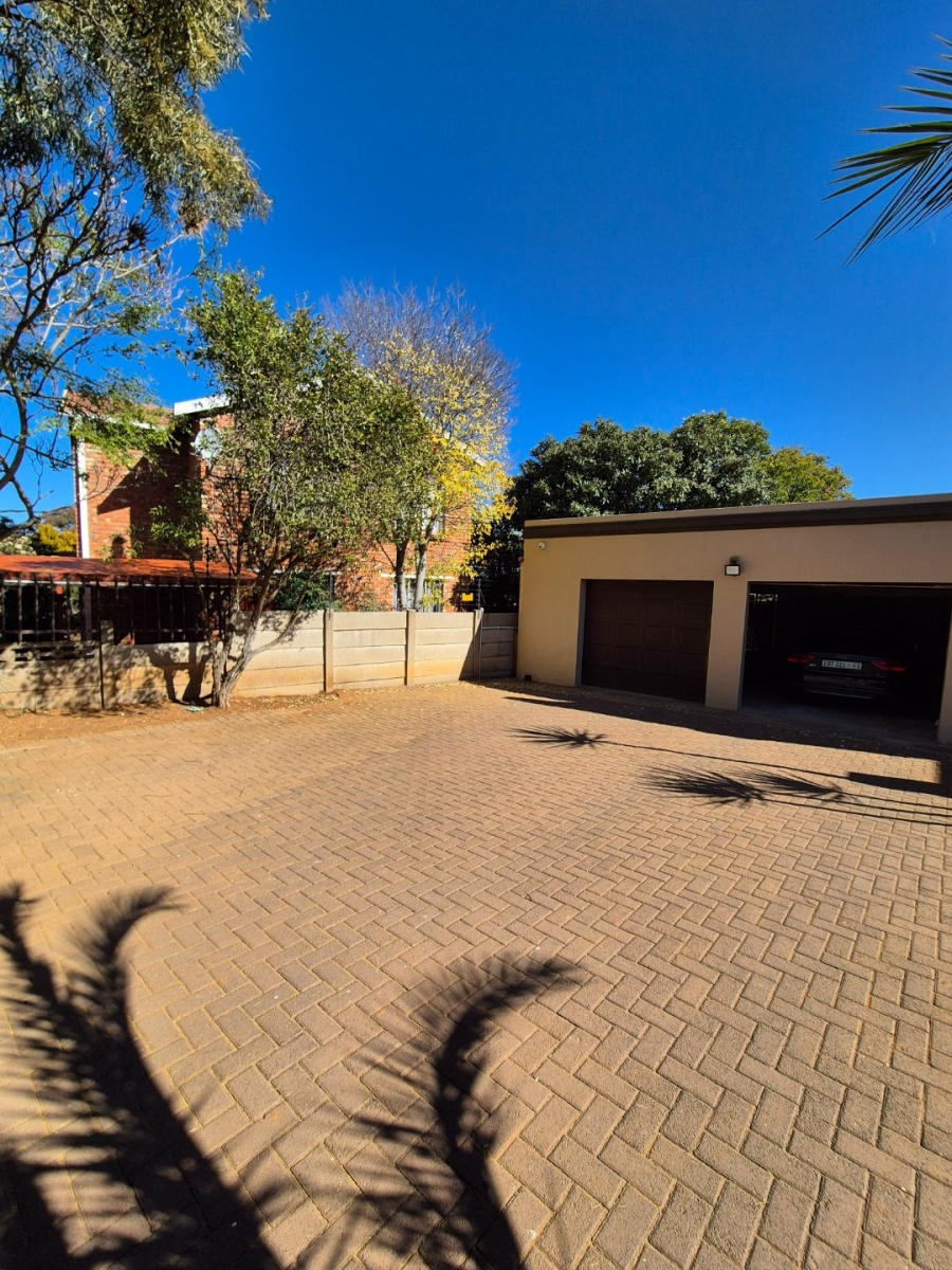 To Let 4 Bedroom Property for Rent in Universitas Ridge Free State